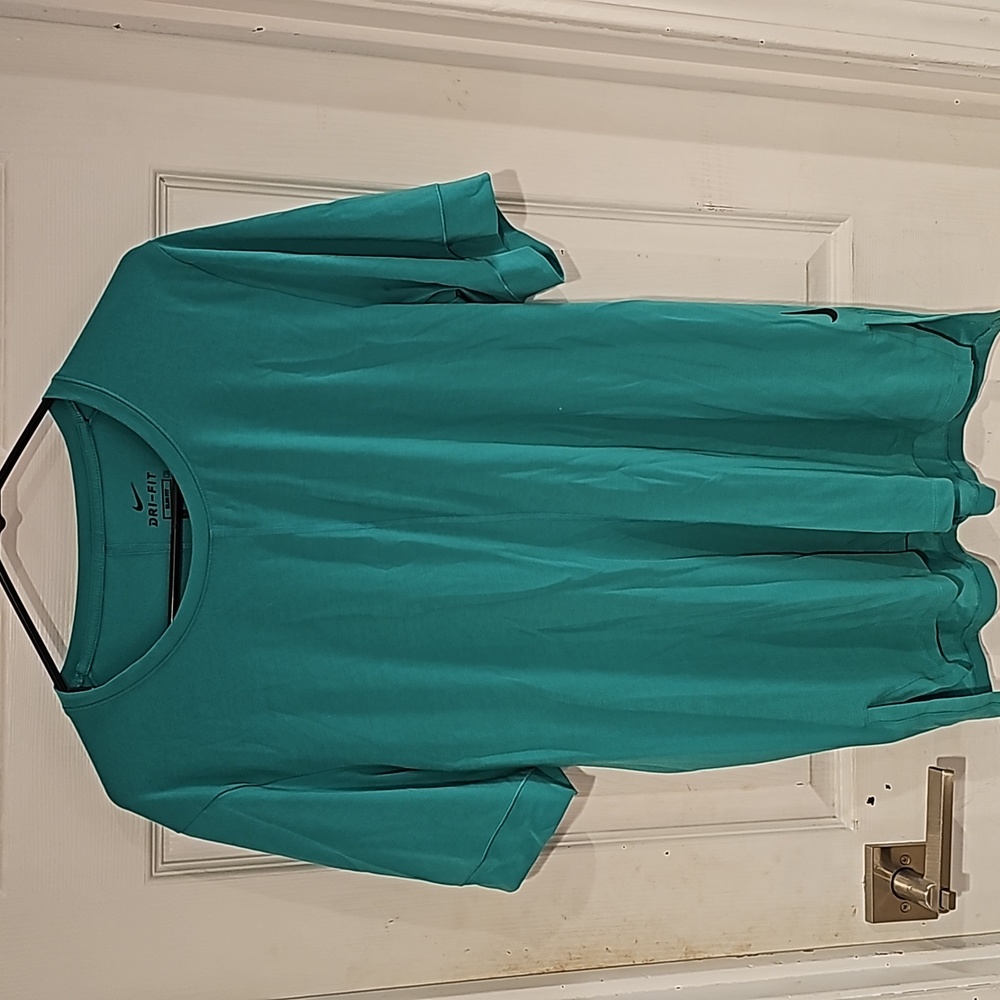 Mens Nike Yoga Slim Fit Tee Large